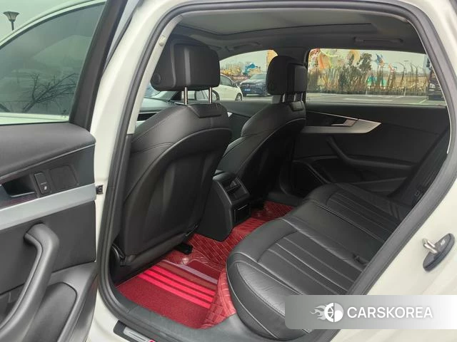 Audi A4L id 4333221 из Китая 8