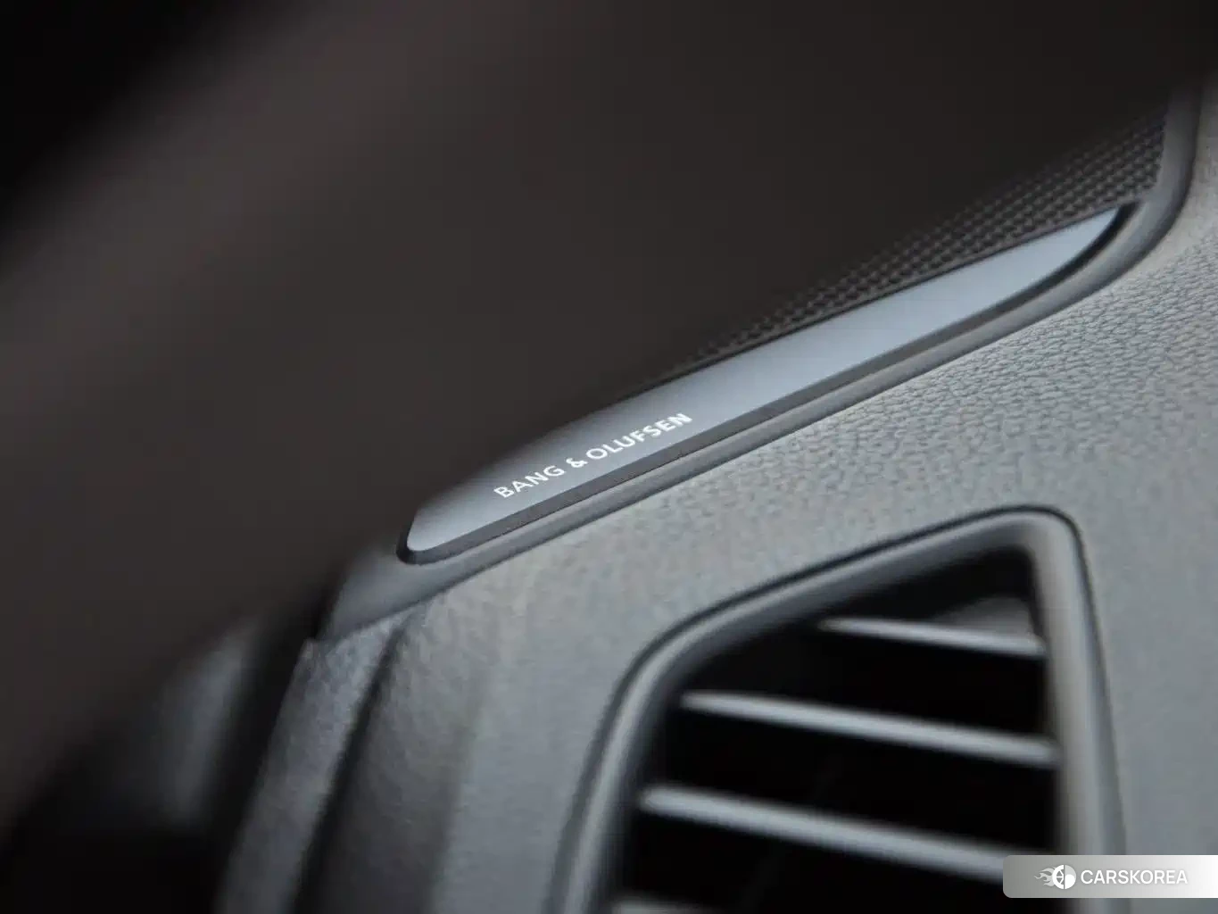 Audi A4L id 4644444 из Китая 15