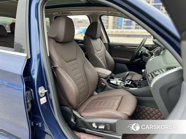 BMW X3 id 4272345 из Китая 31