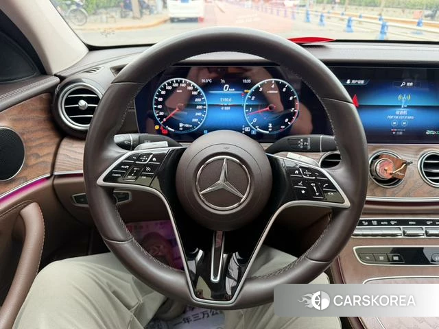 Mercedes-Benz E-class id 3875918 из Китая 19