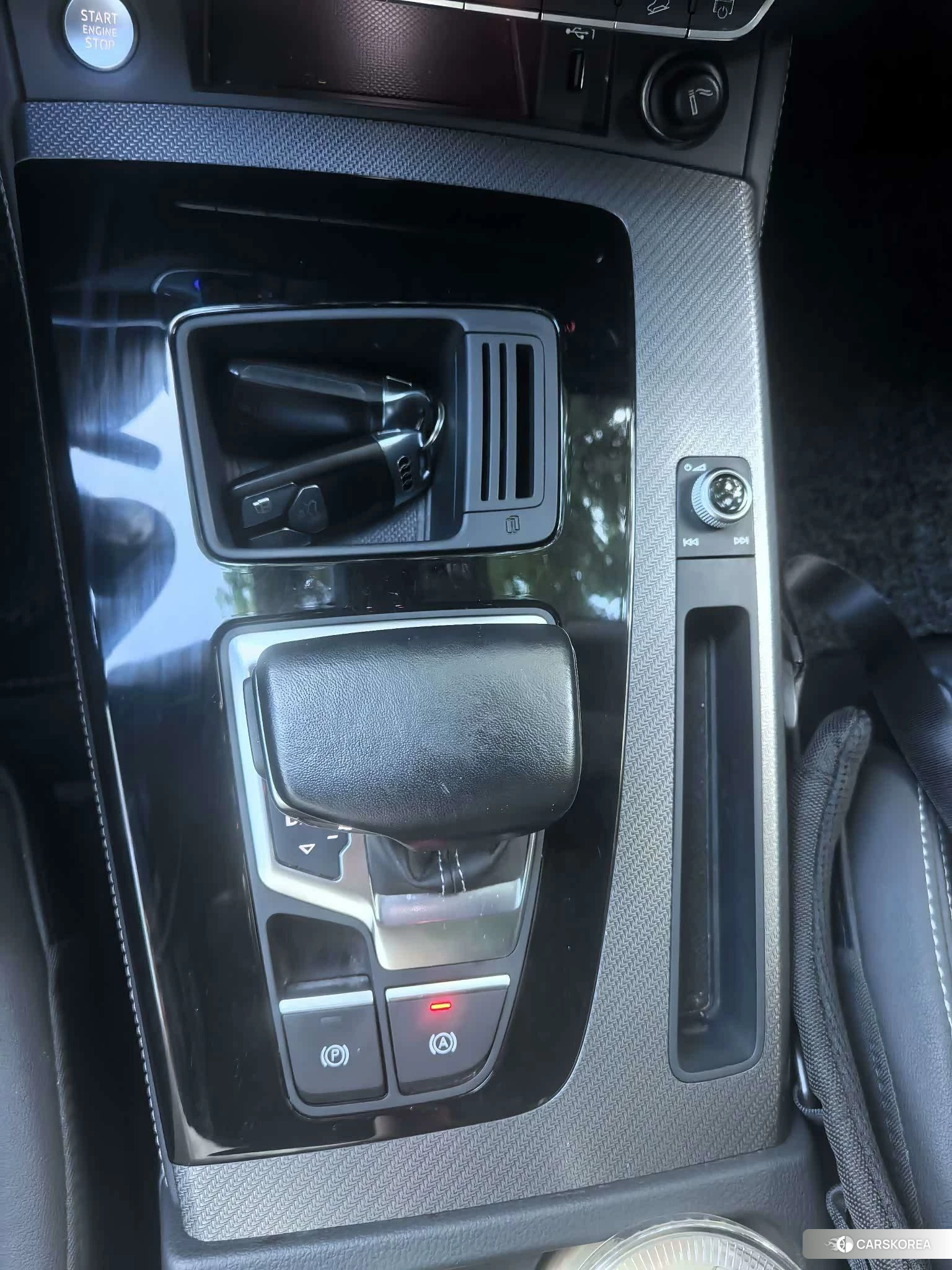 Audi Q5L id 4498550 из Китая 13