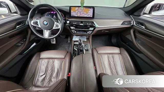 BMW 5 Series (G30) id 3329537 из Кореи 17