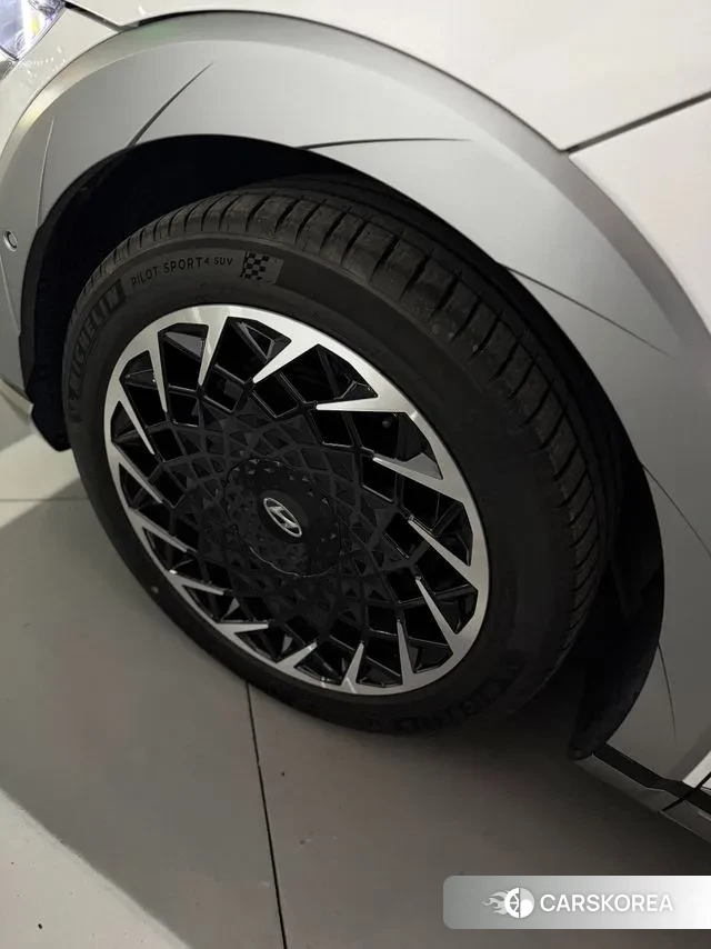 Hyundai Ionic 5 id 3517139 из Кореи 12