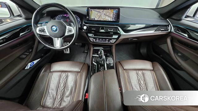 BMW 5 Series (G30) id 4692667 из Кореи 17
