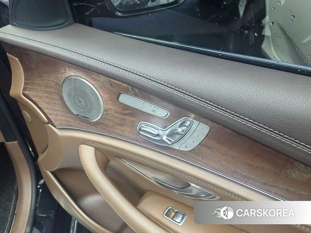 Mercedes-Benz E-class id 4277803 из Китая 7