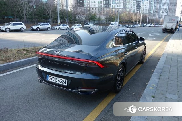 Hyundai The New Grandeur IG id 3813181 из Кореи 17