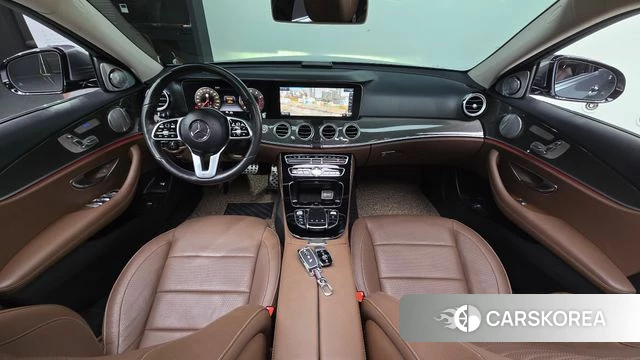 Mercedes-Benz E-Class W213 id 4727499 из Кореи 28