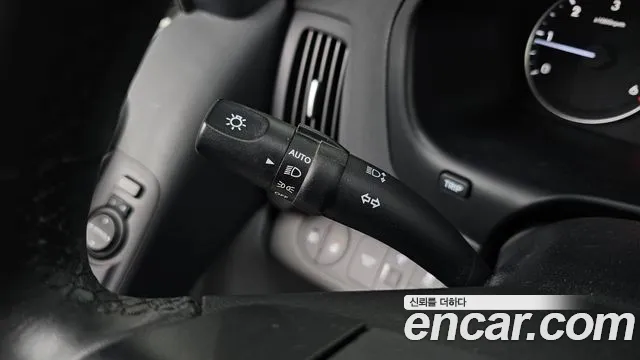 Hyundai The New Grand Starex id 2558909 из Кореи 17