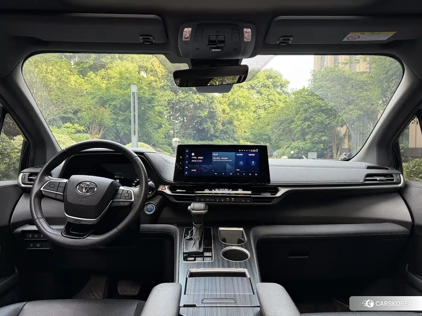 Toyota Sienna id 4578372 из Китая 13