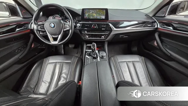 BMW 5 Series (G30) id 3709541 из Кореи 17