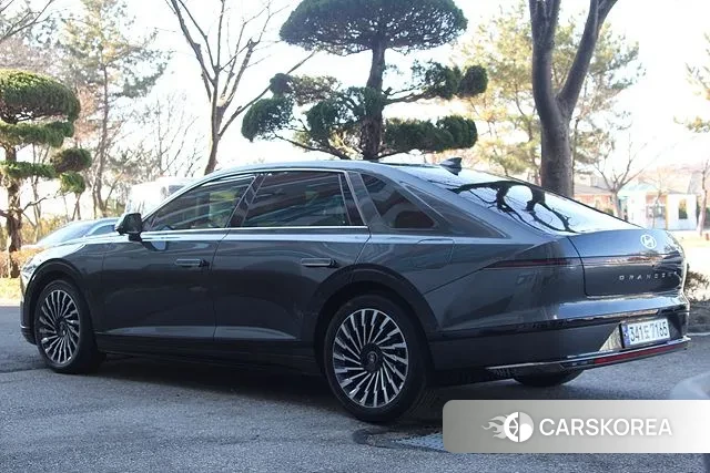 Hyundai Grandeur Hybrid (GN7) id 3452695 из Кореи 12