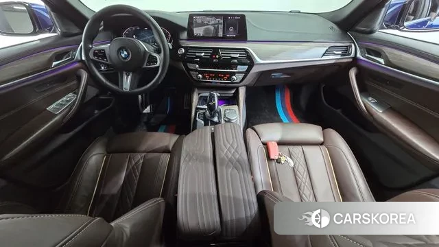 BMW 5 Series (G30) id 3302315 из Кореи 17