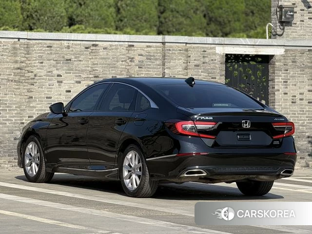 Honda Accord id 4328890 из Китая 9
