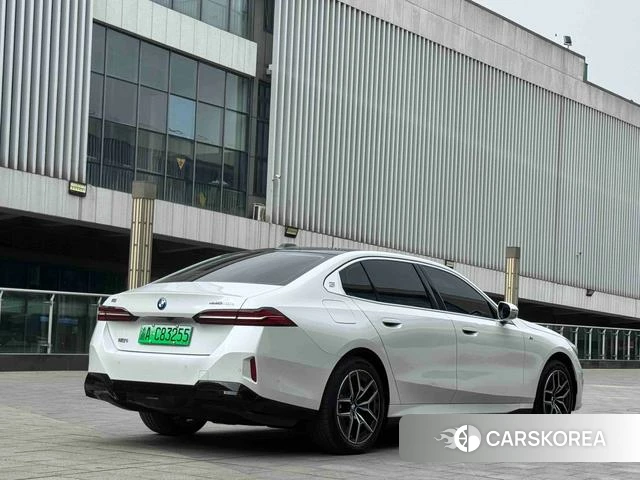 BMW i5 id 4277157 из Китая 11