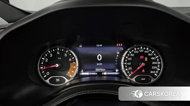 Jeep Renegade id 3630661 из Кореи 17