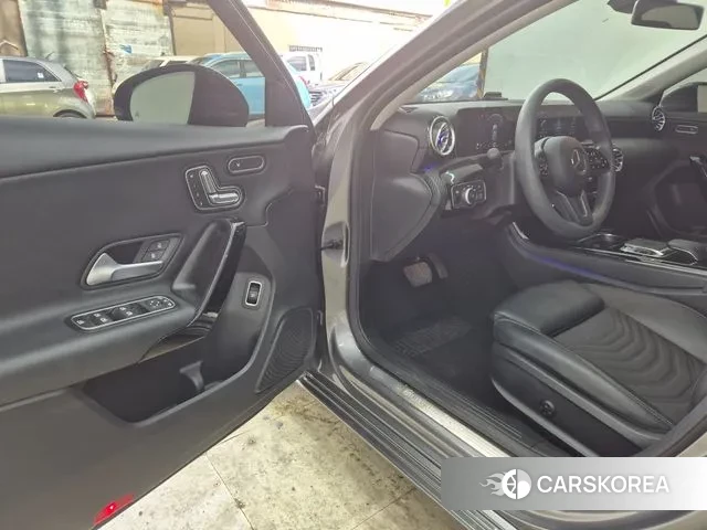 Mercedes-Benz A-Class W177 id 3033699 из Кореи 17