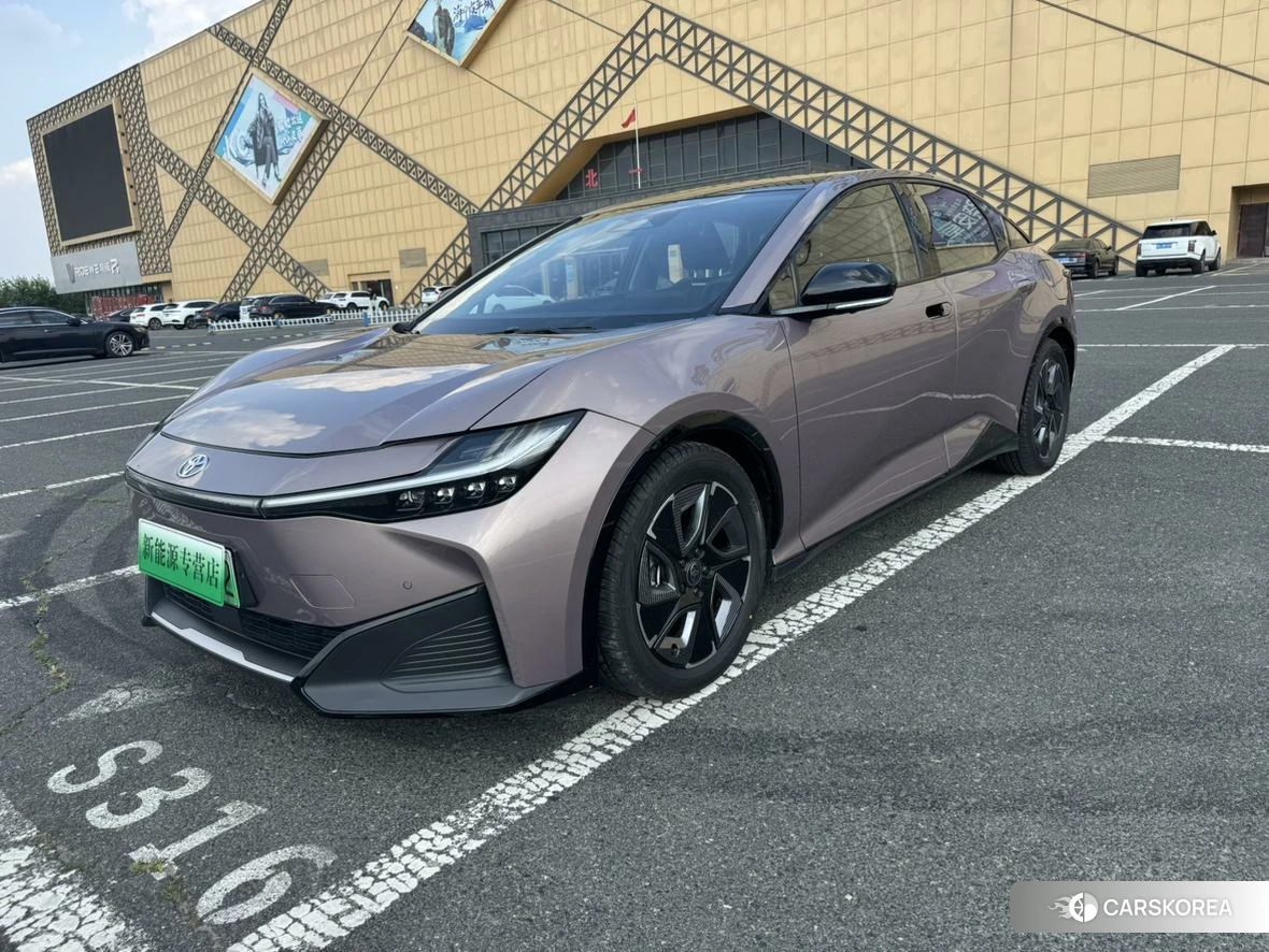 Toyota bZ3 id 4498852 из Китая 7