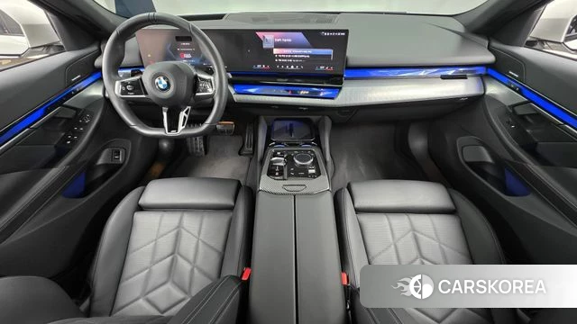 BMW 5 Series (G60) id 4584368 из Кореи 30