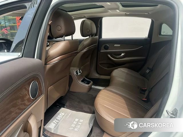 Mercedes-Benz E-class id 4263698 из Китая 22