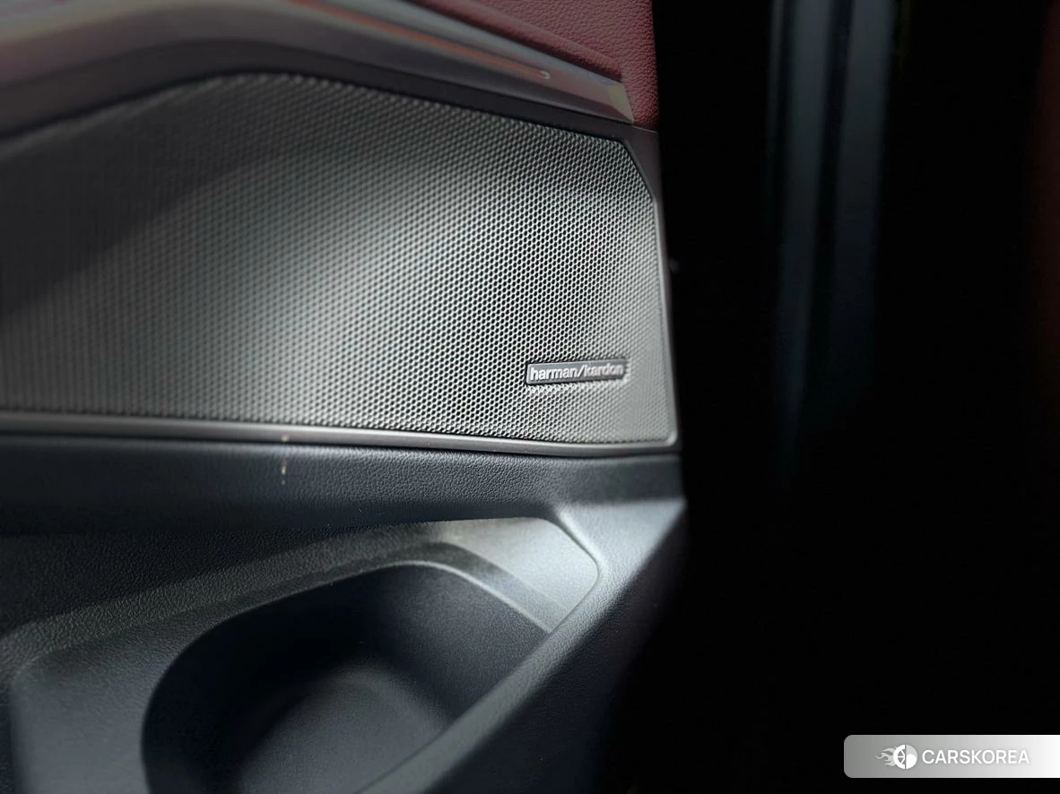 BMW 3 series id 4407375 из Китая 9