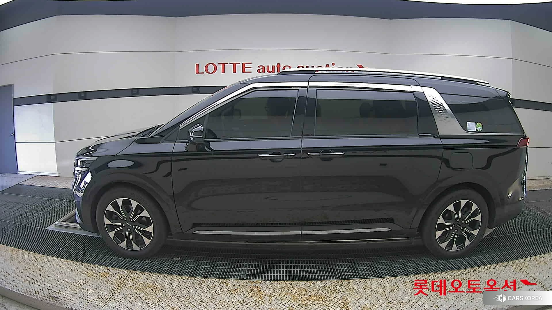 Kia Carnival id 4504365 из Кореи 34