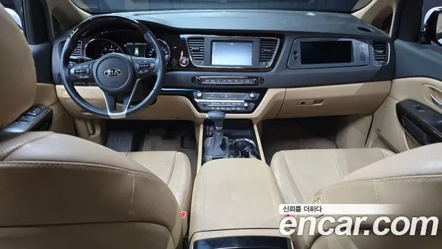 Kia The New Carnival id 2695440 из Кореи 17