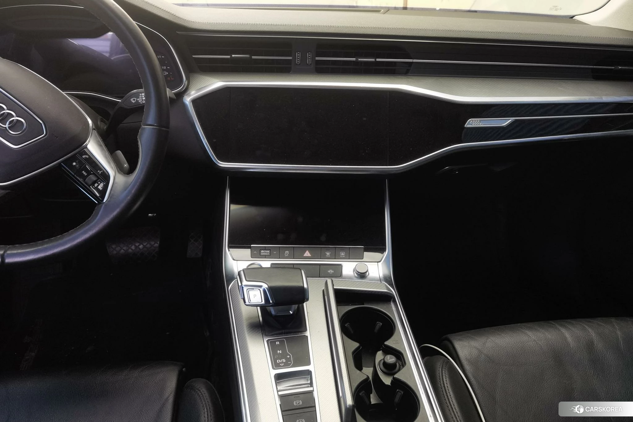 Audi A6L id 4441204 из Китая 14