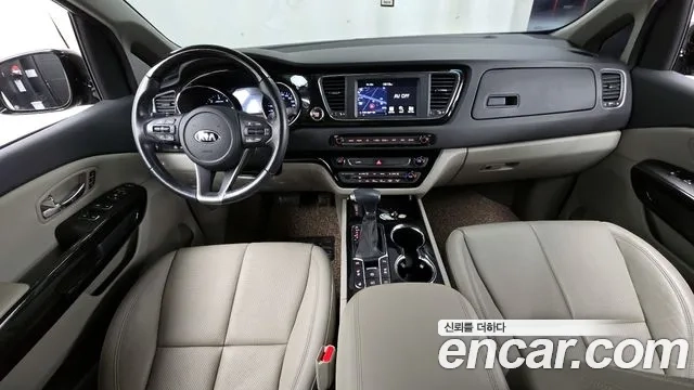 Kia The New Carnival id 2946076 из Кореи 17