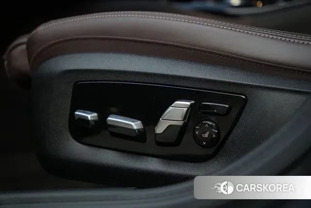 BMW 5 Series (G30) id 3754607 из Кореи 17