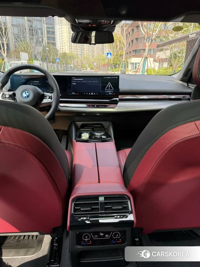 BMW i5 id 4277915 из Китая 12
