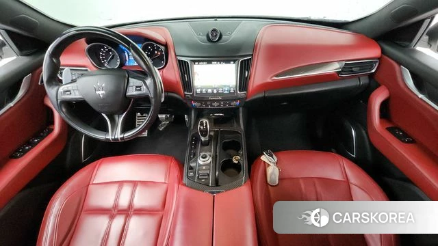 Maserati Levante id 3808290 из Кореи 17