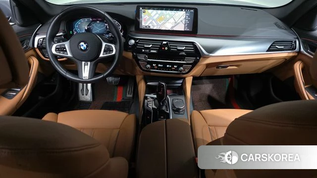 BMW 5 Series (G30) id 4267171 из Кореи 17