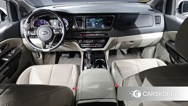 Kia The New Carnival id 3573594 из Кореи 17