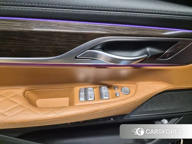 BMW 7 Series (G11) id 3622126 из Кореи 17