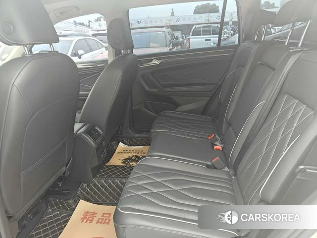 Volkswagen Tiguan L id 4306856 из Китая 10