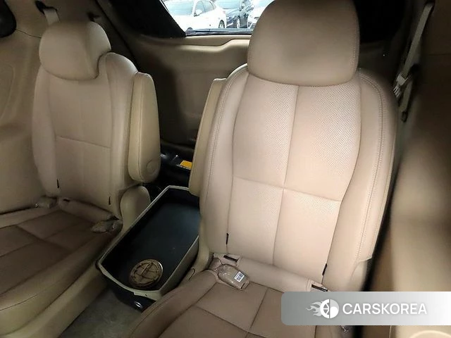 Kia The New Carnival id 4610193 из Кореи 17