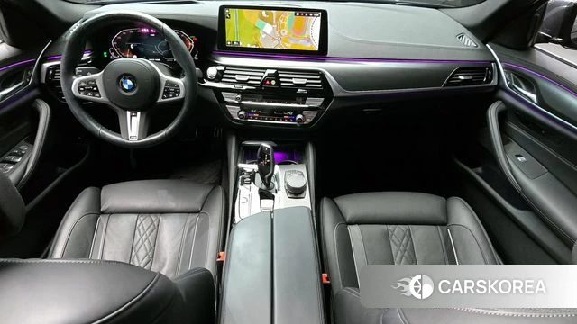 BMW 5 Series (G30) id 3798890 из Кореи 17