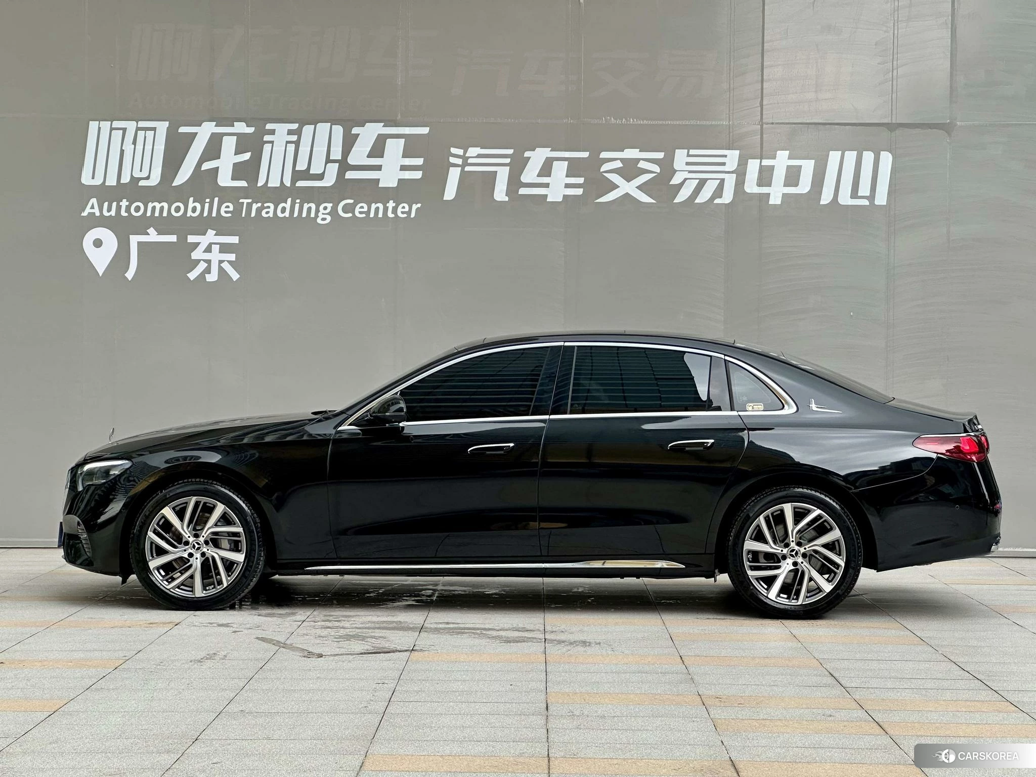 Mercedes-Benz E-class id 4452557 из Китая 19