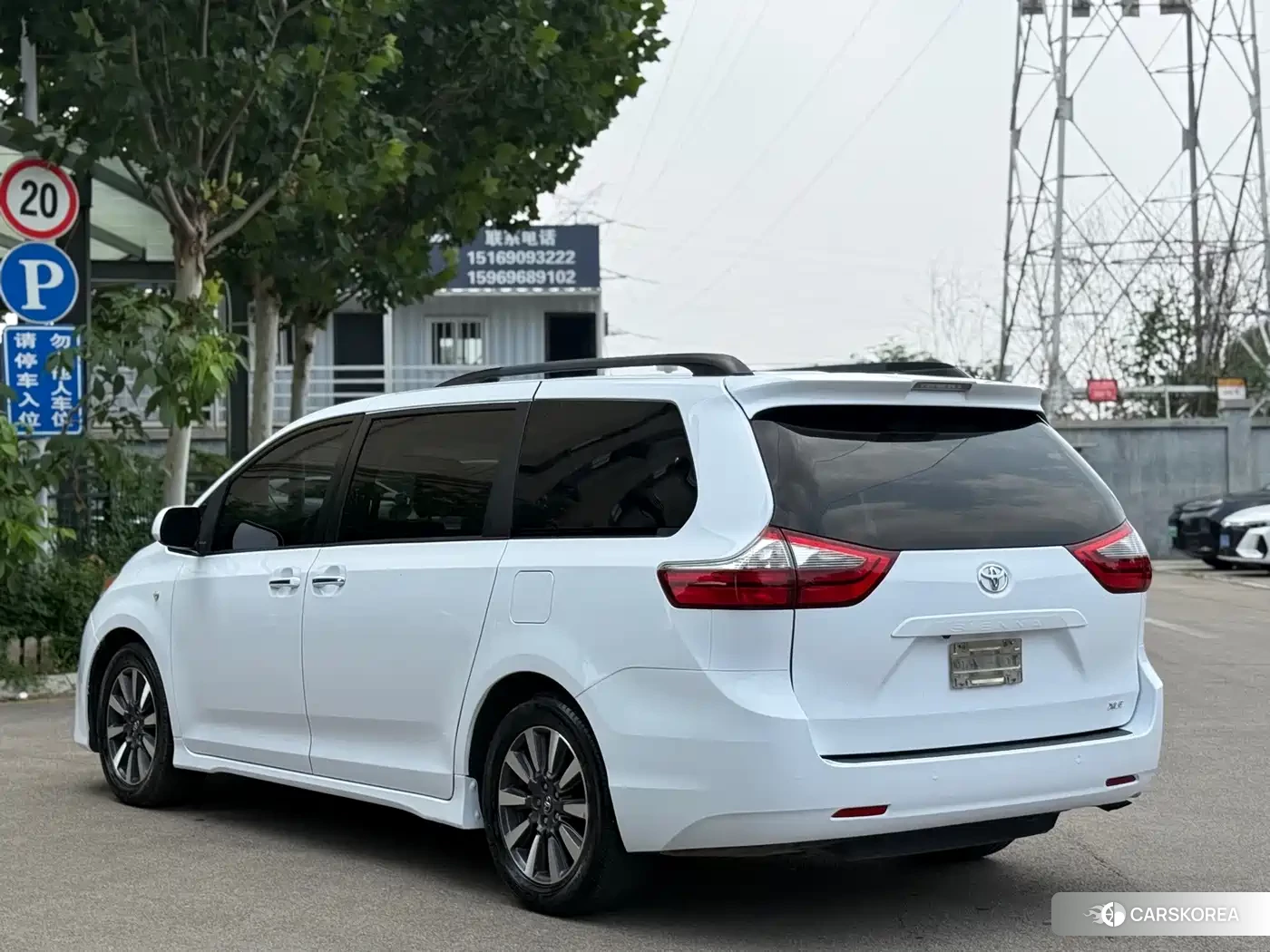 Toyota Sienna id 4607058 из Китая 7