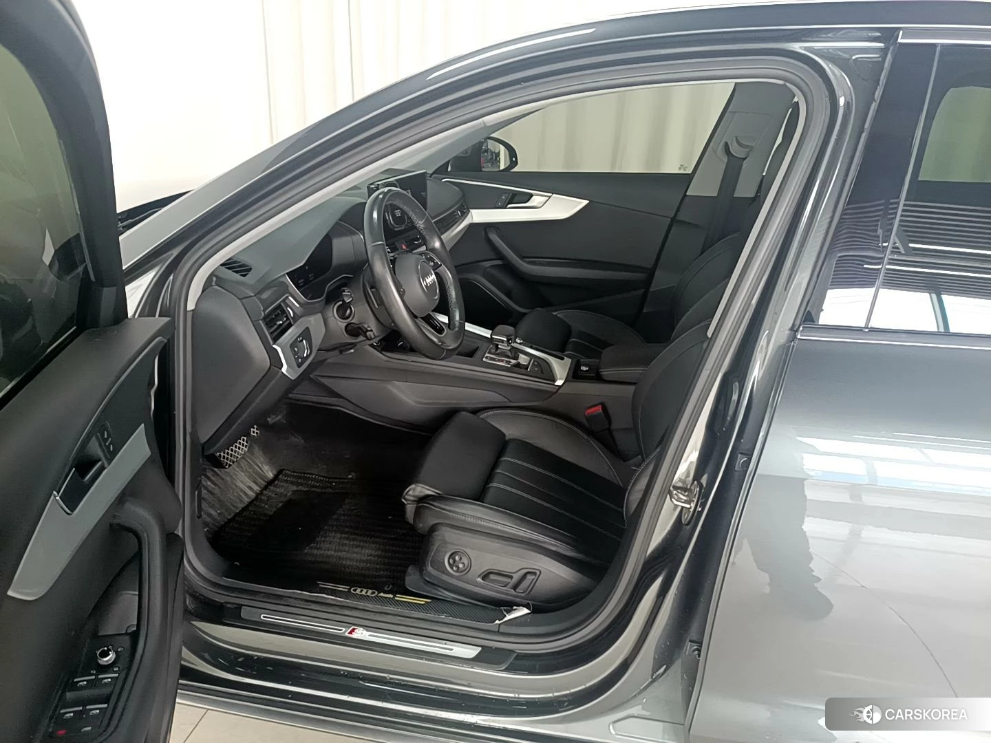 Audi A4L id 4461324 из Китая 17