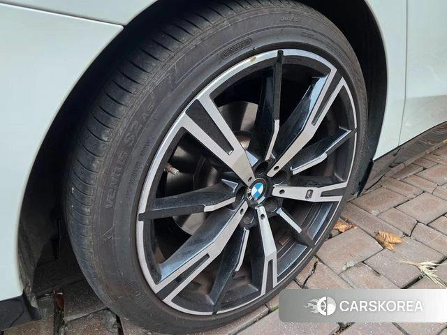 BMW 5 Series (G60) id 4934980 из Кореи 11