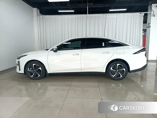 Geely Galaxy Galaxy L6 id 4212379 из Китая 17