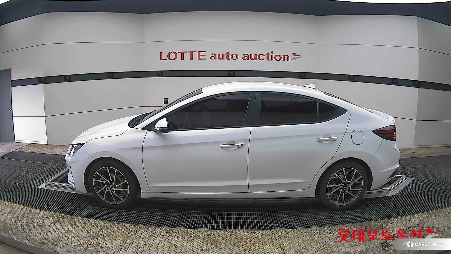 Hyundai Avante id 3869279 из Кореи 34