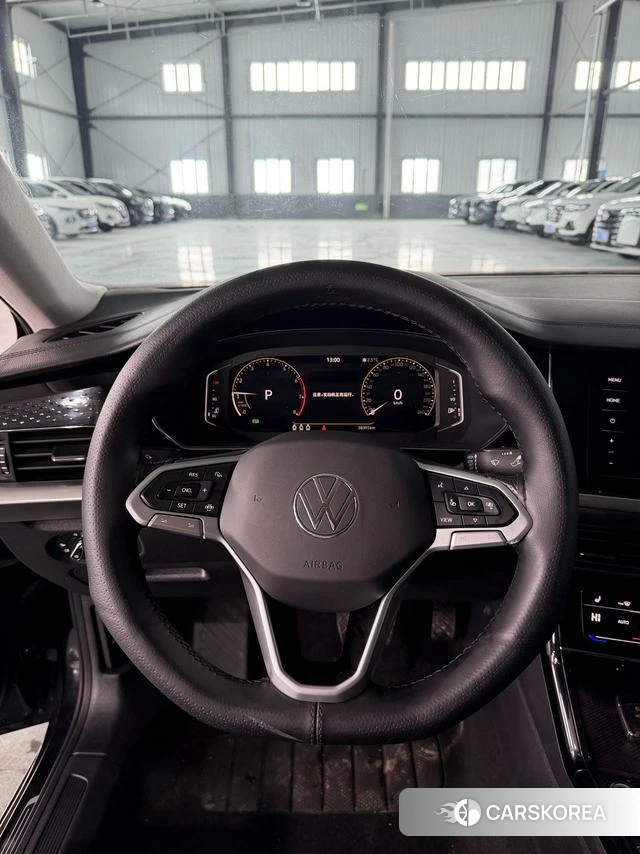 Volkswagen Passat id 4342156 из Китая 15
