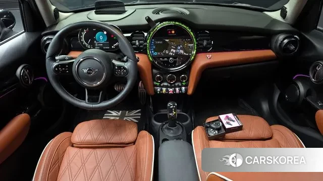 Mini Cooper S id 3679654 из Кореи 17