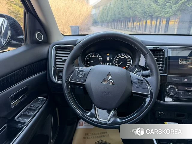 Mitsubishi  Outlander id 4254013 из Китая 13