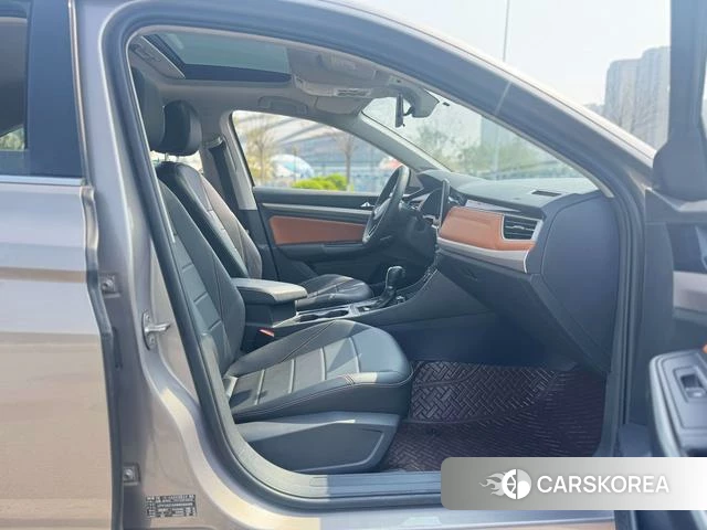 Volkswagen Bora id 4272354 из Китая 9