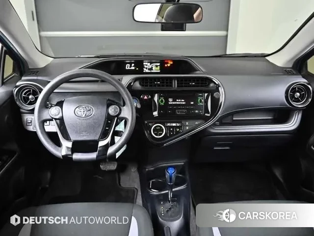 Toyota Prius C id 3593408 из Кореи 17