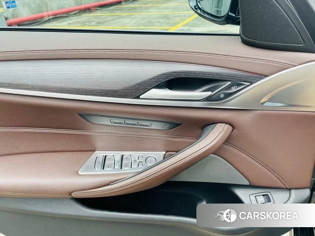 BMW 5 series id 4387598 из Китая 27