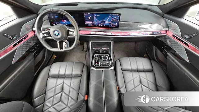 BMW i7 (G70) id 3838520 из Кореи 17